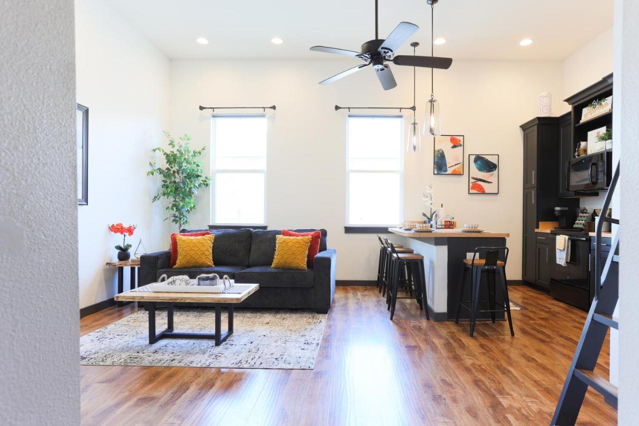 Old West Studio Lofts West Тампа Екстериор снимка