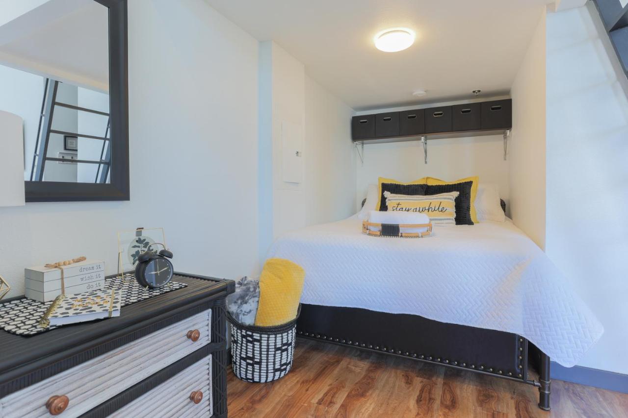 Old West Studio Lofts West Тампа Екстериор снимка