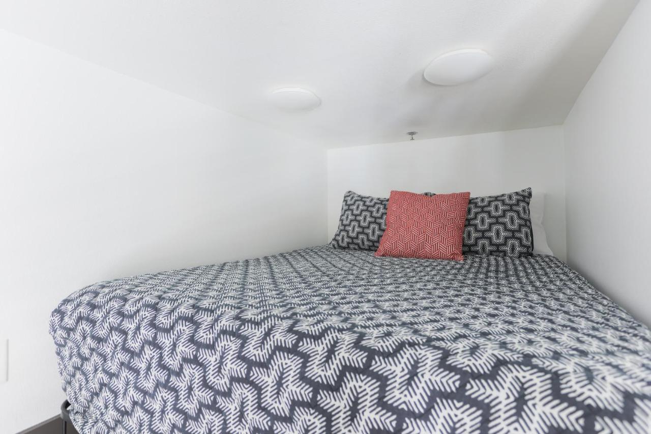 Old West Studio Lofts West Тампа Екстериор снимка