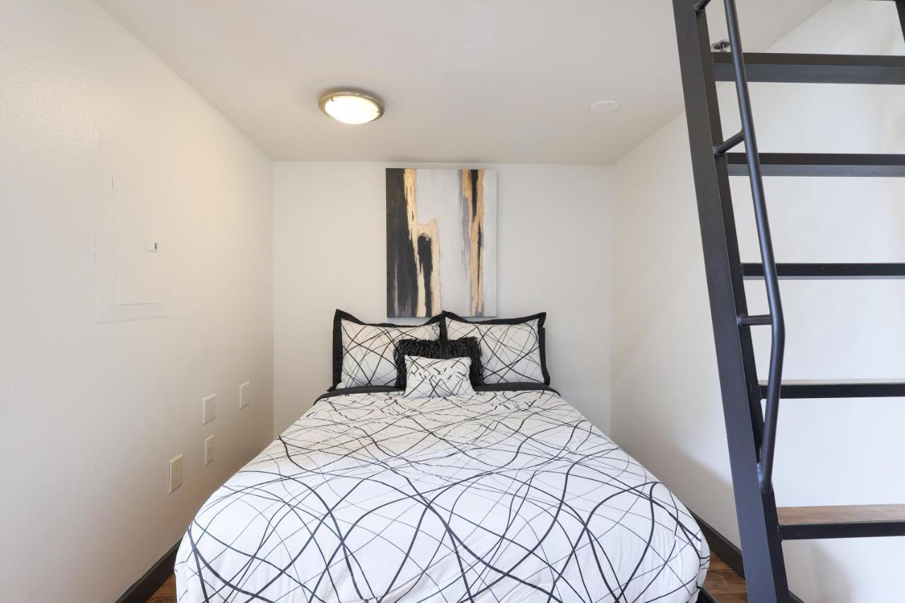 Old West Studio Lofts West Тампа Екстериор снимка