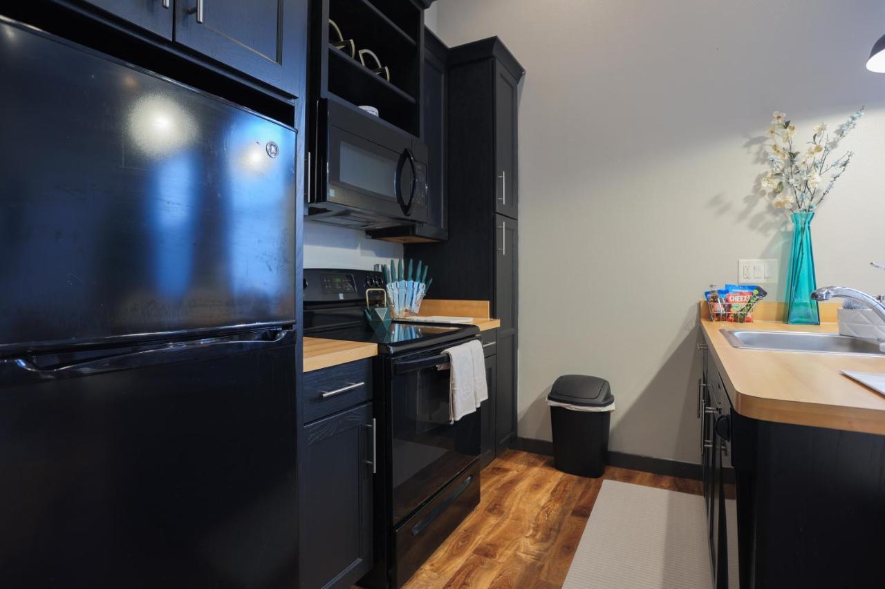Old West Studio Lofts West Тампа Екстериор снимка