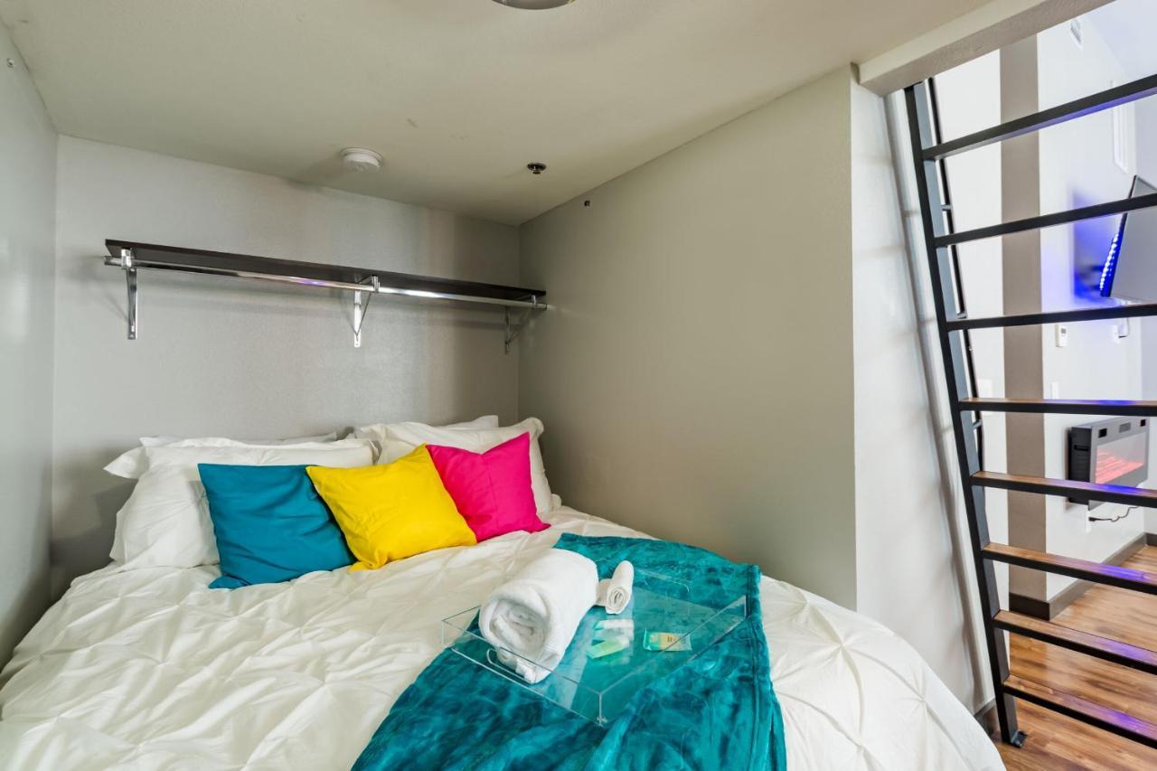 Old West Studio Lofts West Тампа Екстериор снимка