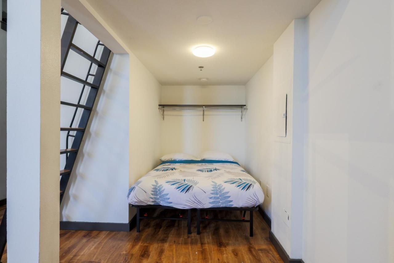 Old West Studio Lofts West Тампа Екстериор снимка