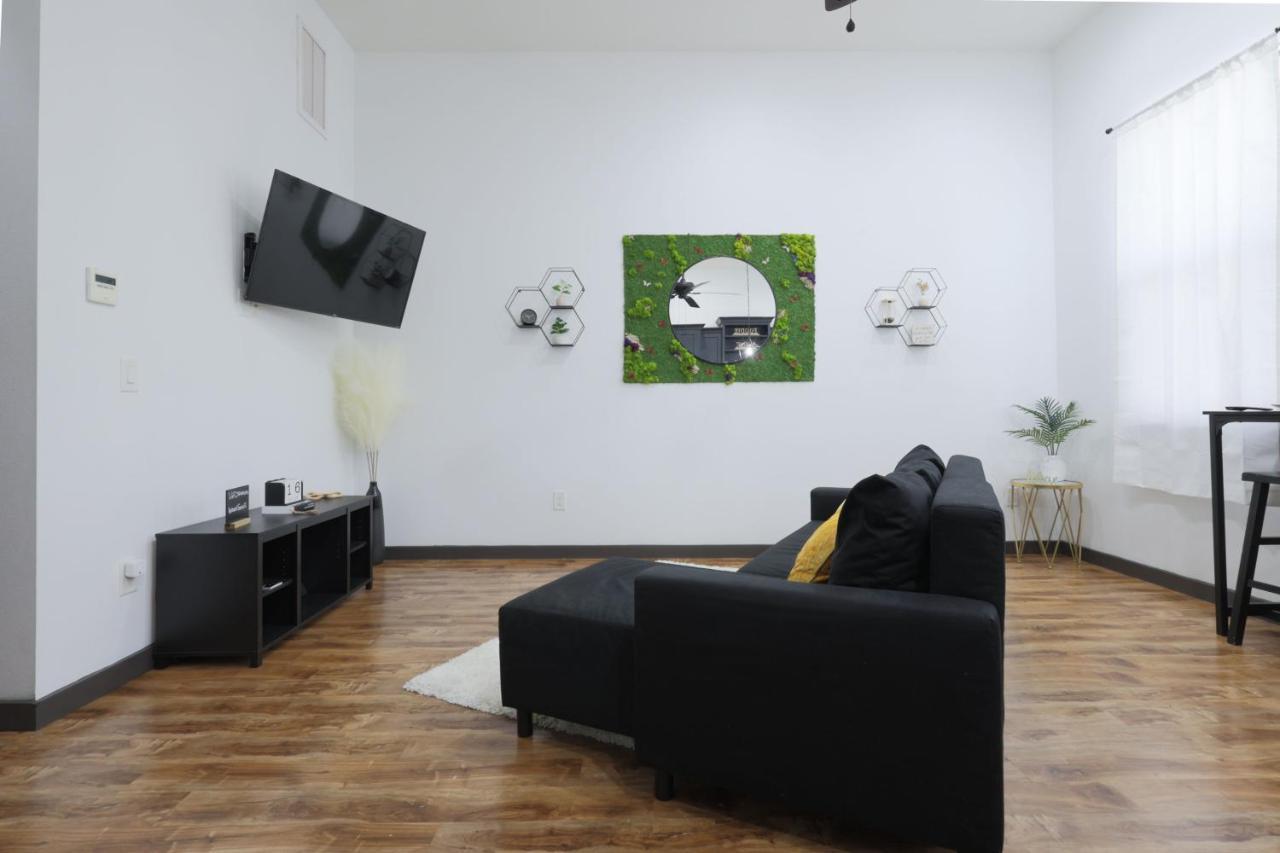 Old West Studio Lofts West Тампа Екстериор снимка