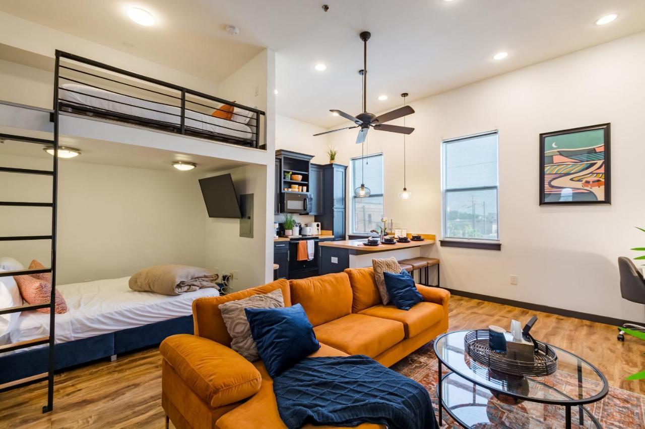 Old West Studio Lofts West Тампа Екстериор снимка
