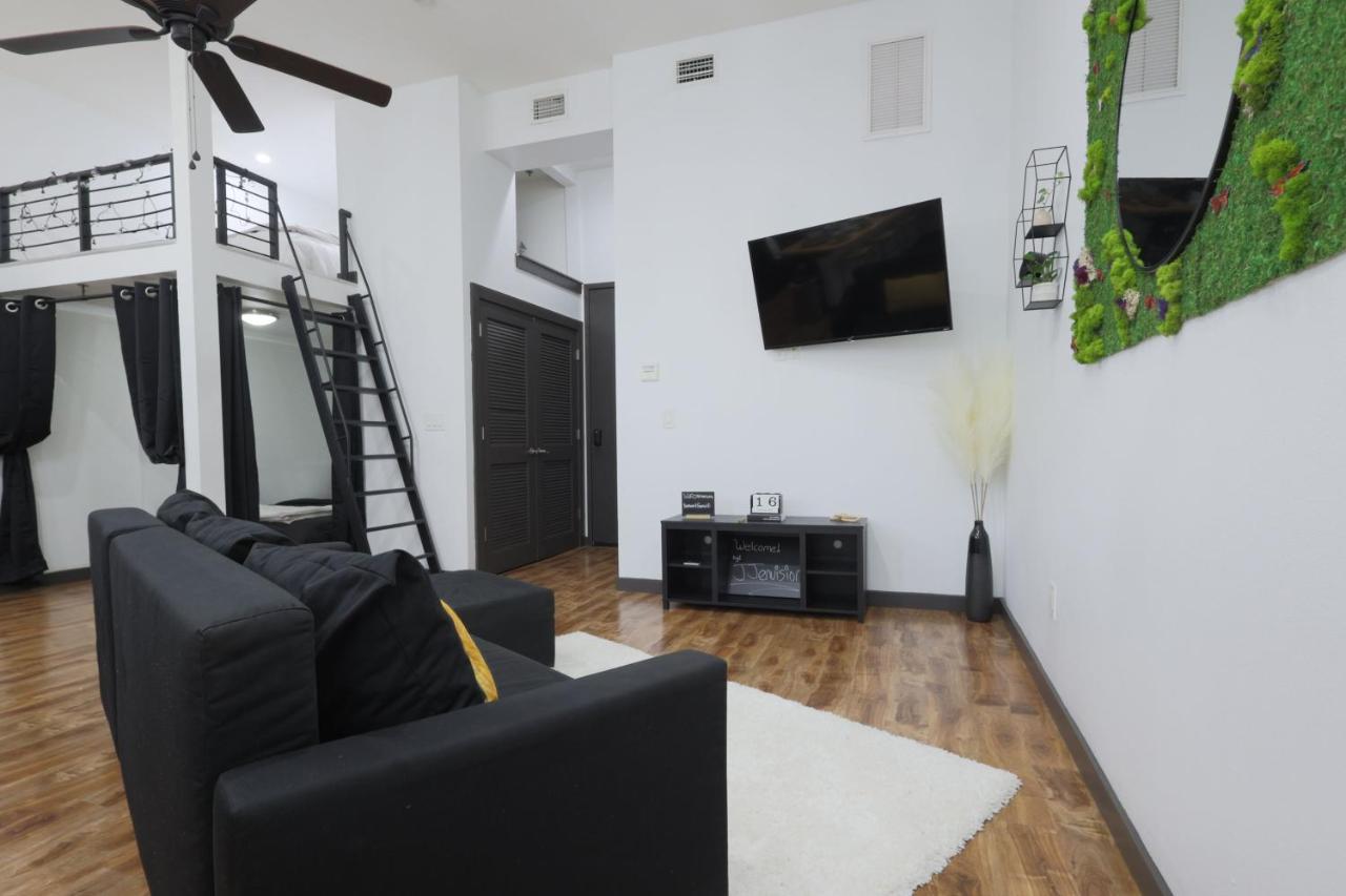 Old West Studio Lofts West Тампа Екстериор снимка