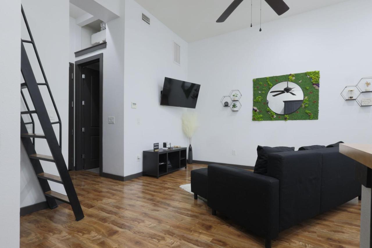 Old West Studio Lofts West Тампа Екстериор снимка