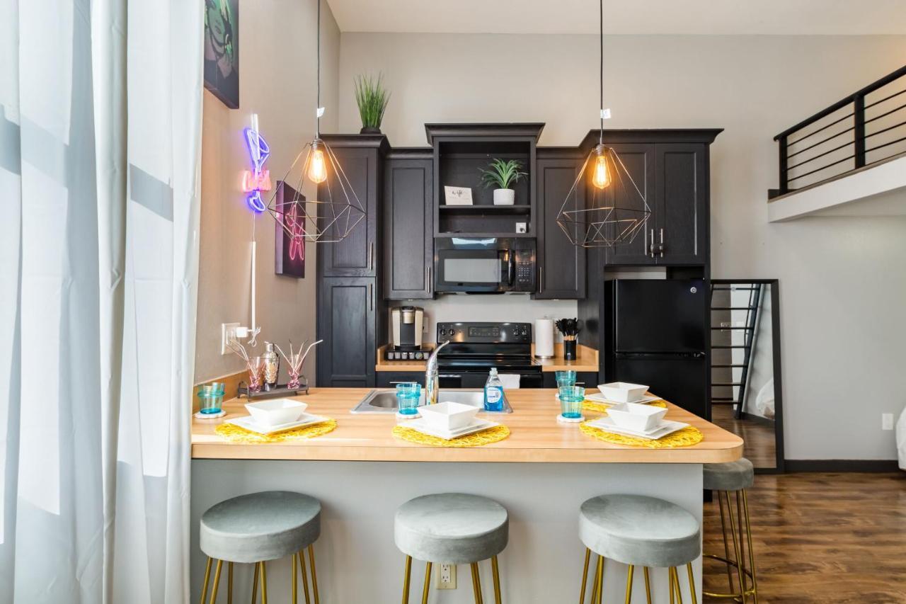 Old West Studio Lofts West Тампа Екстериор снимка