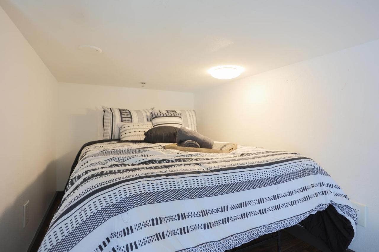 Old West Studio Lofts West Тампа Екстериор снимка
